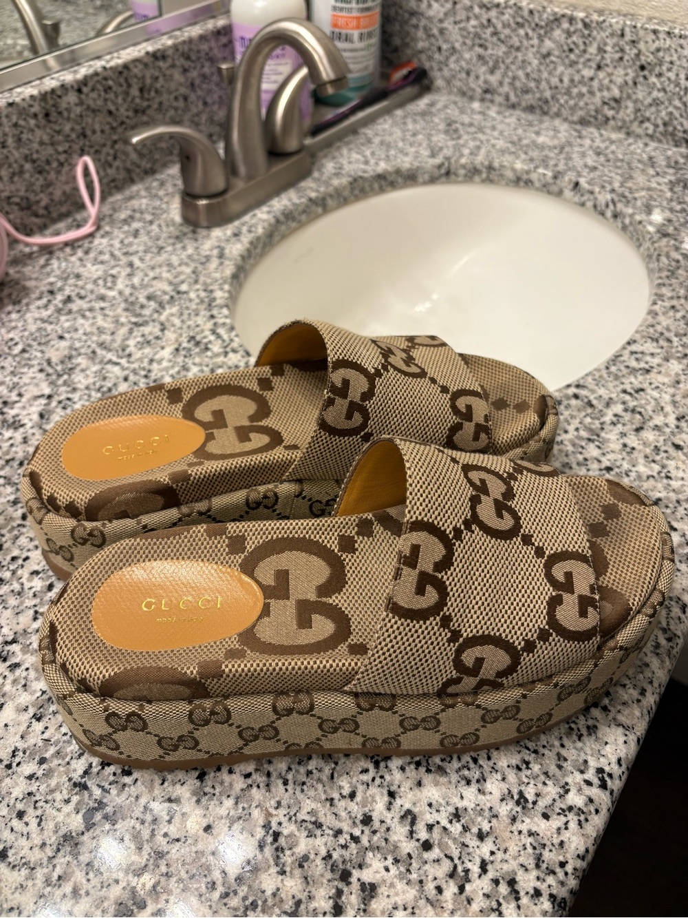 Gucci sandals - Picture 3 of 3
